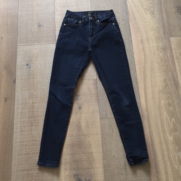 Jeans - Picture 2 of 3